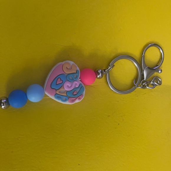 Colorful Heart Keychain - Picture 4 of 8